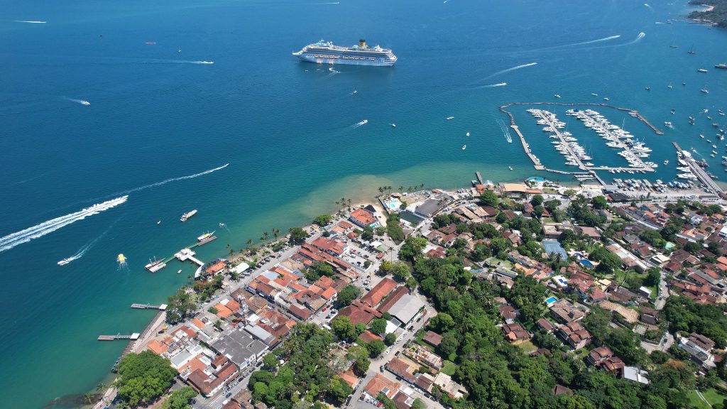 Ilhabela um destino praias paradisíacas cachoeiras trilhas e