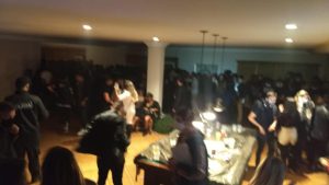 Polícia acaba com festa em casa de luxo de Campos do Jordão com 300 pessoas 1 Polícia acaba com festa em casa de luxo de Campos do Jordão com 300 pessoas