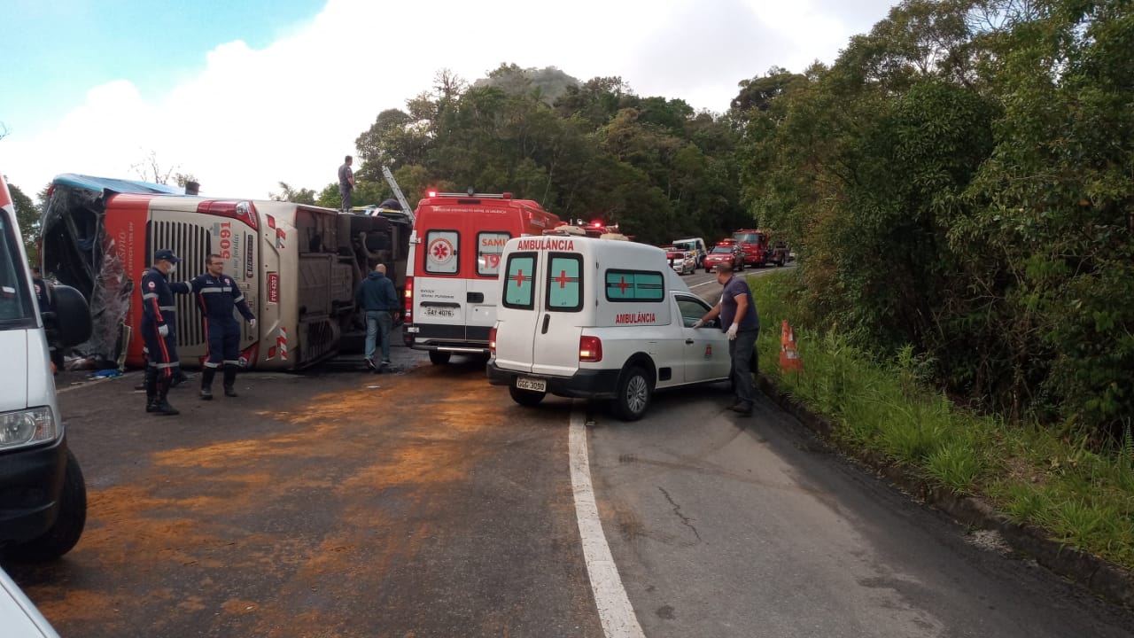 Rodovia Oswaldo Cruz está interditada e sem previsão de liberação ...