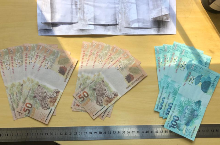 Homem adquire R$ 3 mil em notas falsas entregue pelos Correios e é preso em Campos do Jordão