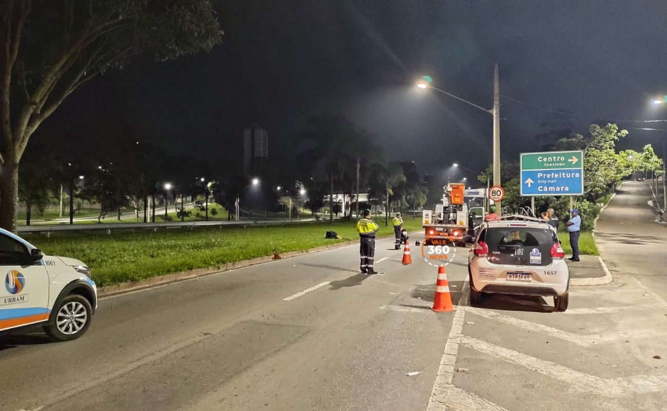 Motociclista Fica Gravemente Ferido Ao Bater Em Caminh O Da Urbam Em